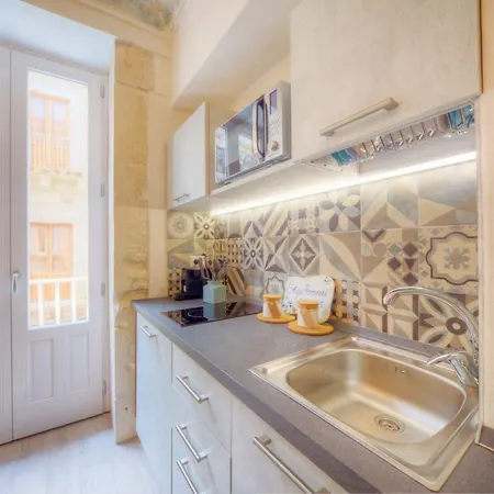 Guesthost - Ortigia Promenade Apartament Syrakuzy